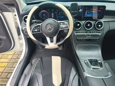 Mercedes-Benz C-Class 2019, 94300 км, за 16615.16 USD