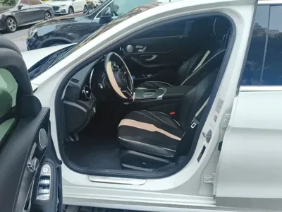 Mercedes-Benz C-Class 2019, 94300 км, за 16590.77 USD - фото 8