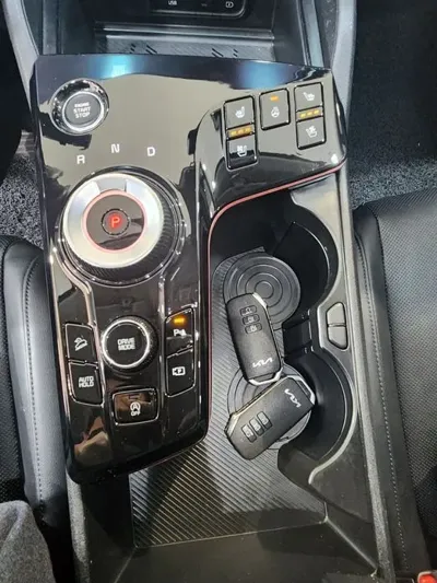 Kia Sportage 2022, 47129 км, за 16588.62 USD - фото 11
