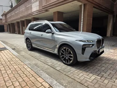 BMW X7 2024, 64000 км, за 69358.02 USD