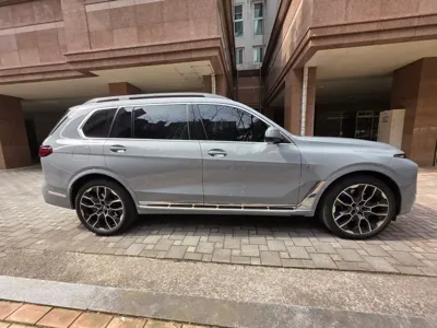 BMW X7 2024, 64000 км, за 69358.02 USD