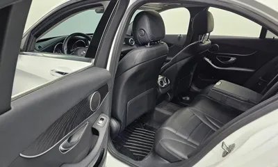 Mercedes-Benz C-Class 2019, 167222 км, за 12465.54 USD - фото 11