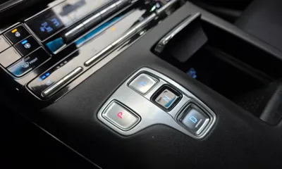 Hyundai Grandeur 2022, 56208 км, за 10505.45 USD - фото 9
