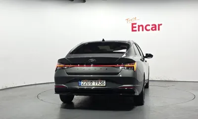 Hyundai Avante 2023, 87875 км, за 13022.22 USD
