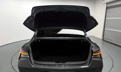 Hyundai Avante 2023, 87875 км, за 12931.6 USD - фото 20