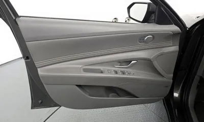 Hyundai Avante 2023, 87875 км, за 12931.6 USD - фото 24