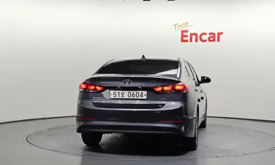Hyundai Avante 2016, 78103 км, за 7162.85 USD
