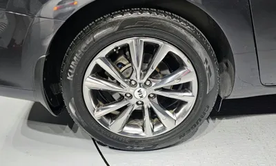 Kia Canival 2019, 68267 км, за 9751.02 USD