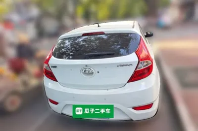 Hyundai Verna Ray 2014, 136000 км, за 2672 USD