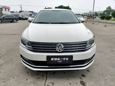 Volkswagen Lavida 2017, 140000 км, за 4278.32 USD