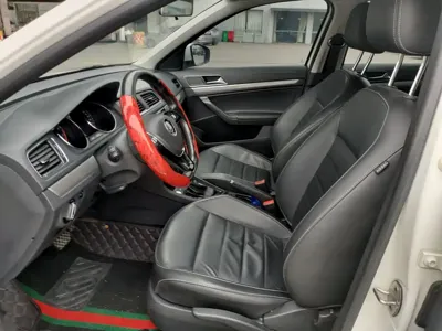 Volkswagen Lavida 2017, 140000 км, за 4278.32 USD - фото 11