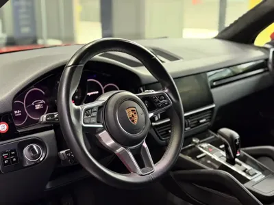 Porsche Cayenne 2021, 61000 км, за 62798.95 USD