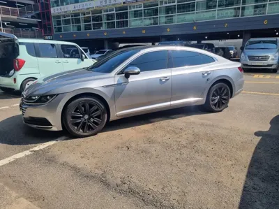 Volkswagen Arteon 2019, 86684 км, за 11324.67 USD - фото 3
