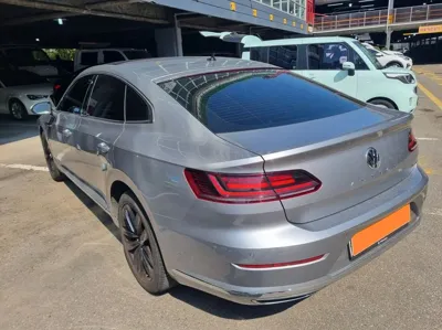 Volkswagen Arteon 2019, 86684 км, за 11324.67 USD - фото 4
