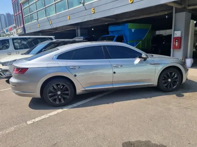 Volkswagen Arteon 2019, 86684 км, за 11324.67 USD - фото 7