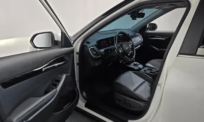 Kia Seltos 2023, 39433 км, за 16807.83 USD - фото 10