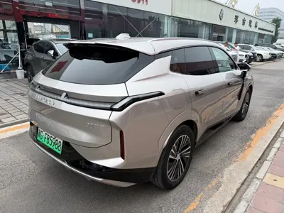 Lynk & Co 08 EM-P 2025, 25000 км, за 18216.24 USD