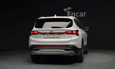 Hyundai Santafe 2021, 143772 км, за 10733.81 USD