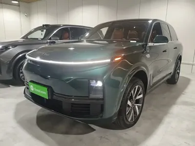 Li Auto Li L8 · 2023 год