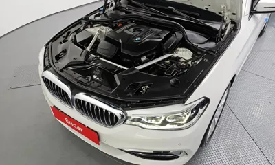 BMW 5-Series 2018, 70650 км, за 15923.35 USD - фото 6