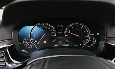 BMW 5-Series 2018, 70650 км, за 15923.35 USD - фото 8