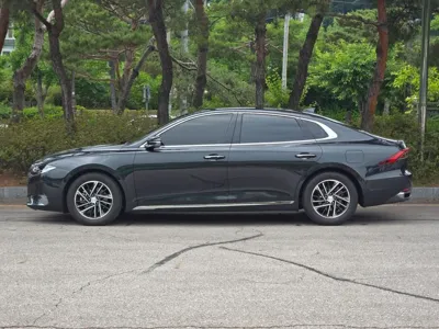 Hyundai Grandeur 2020, 25000 км, за 14236.73 USD