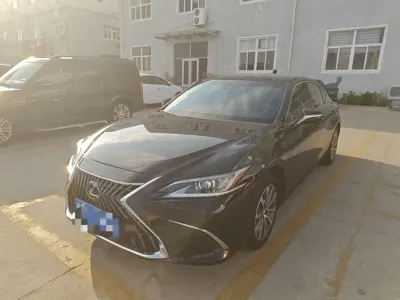Lexus ES · 2024 год