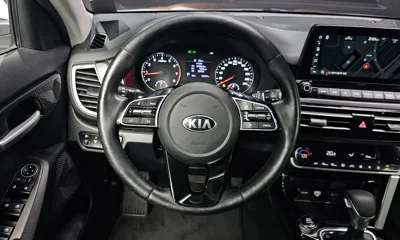 Kia Seltos 2020, 52058 км, за 10831.04 USD - фото 13