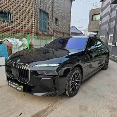 BMW 7-Series · 2025 год