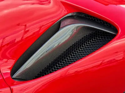 Ferrari SF90 2021, 7800 км, за 660669.94 USD - фото 10