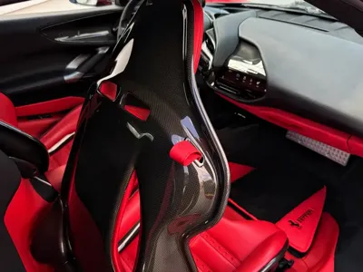 Ferrari SF90 2021, 7800 км, за 660669.94 USD - фото 24