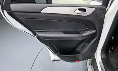 Mercedes-Benz GLE-Class 2018, 84884 км, за 18540.22 USD - фото 25