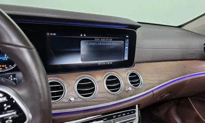 Mercedes-Benz E-Class 2019, 61436 км, за 19627.15 USD - фото 16