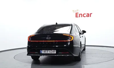 Hyundai Sonata 2022, 73864 км, за 11159.25 USD