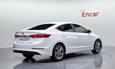 Hyundai Avante 2018, 59216 км, за 7481.14 USD