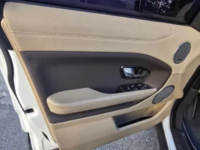 Land Rover Range Rover Evoque 2018, 180557 км, за 6435.67 USD - фото 18