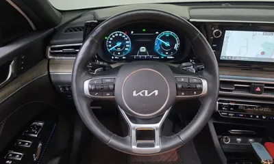 Kia K5 2023, 41238 км, за 17459.29 USD - фото 14