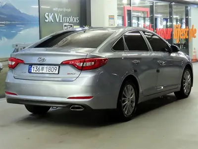 Hyundai Sonata 2016, 128840 км, за 4801.37 USD