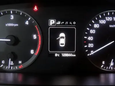 Hyundai Sonata 2016, 128840 км, за 4801.37 USD - фото 9