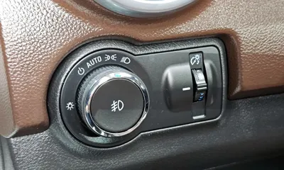 ChevroletGMDaewoo Trax 2015, 92394 км, за 3711.24 USD - фото 14