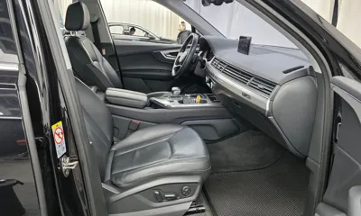 Audi Q7 2019, 126797 км, за 14911.76 USD - фото 26