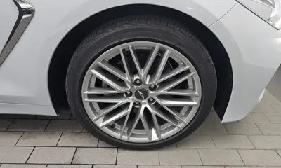 Genesis G70 2019, 49318 км, за 16410.66 USD - фото 21