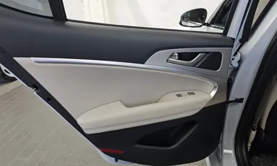 Genesis G70 2019, 49318 км, за 16410.66 USD - фото 25