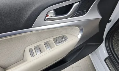 Genesis G70 2019, 49318 км, за 16410.66 USD - фото 30