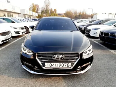 Hyundai Grandeur 2017, 146000 км, за 8131.68 USD
