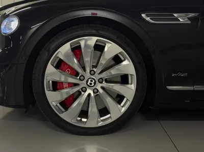 Bentley Flying Spur 2020, 58000 км, за 111713.46 USD