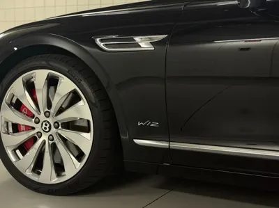 Bentley Flying Spur 2020, 58000 км, за 111713.46 USD - фото 6