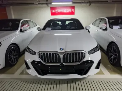 BMW 5-Series · 2026 год