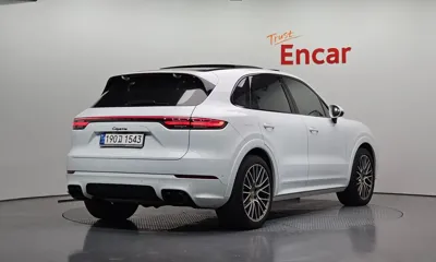 Porsche Cayenne 2023, 56862 км, за 62401.45 USD