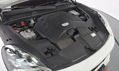 Porsche Cayenne 2023, 56862 км, за 62401.45 USD - фото 6